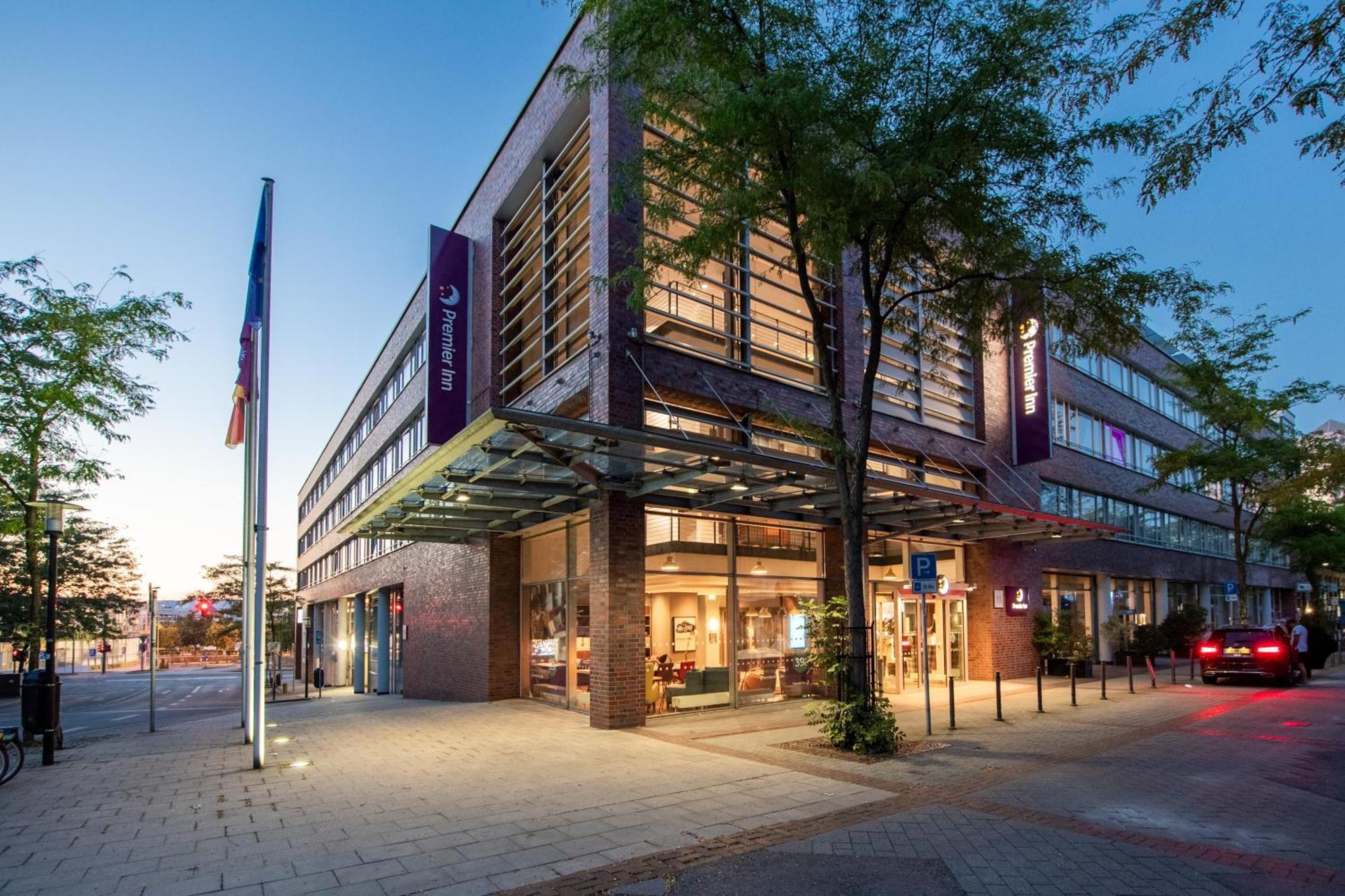 Premier Inn Essen City Limbecker Platz Exterior foto